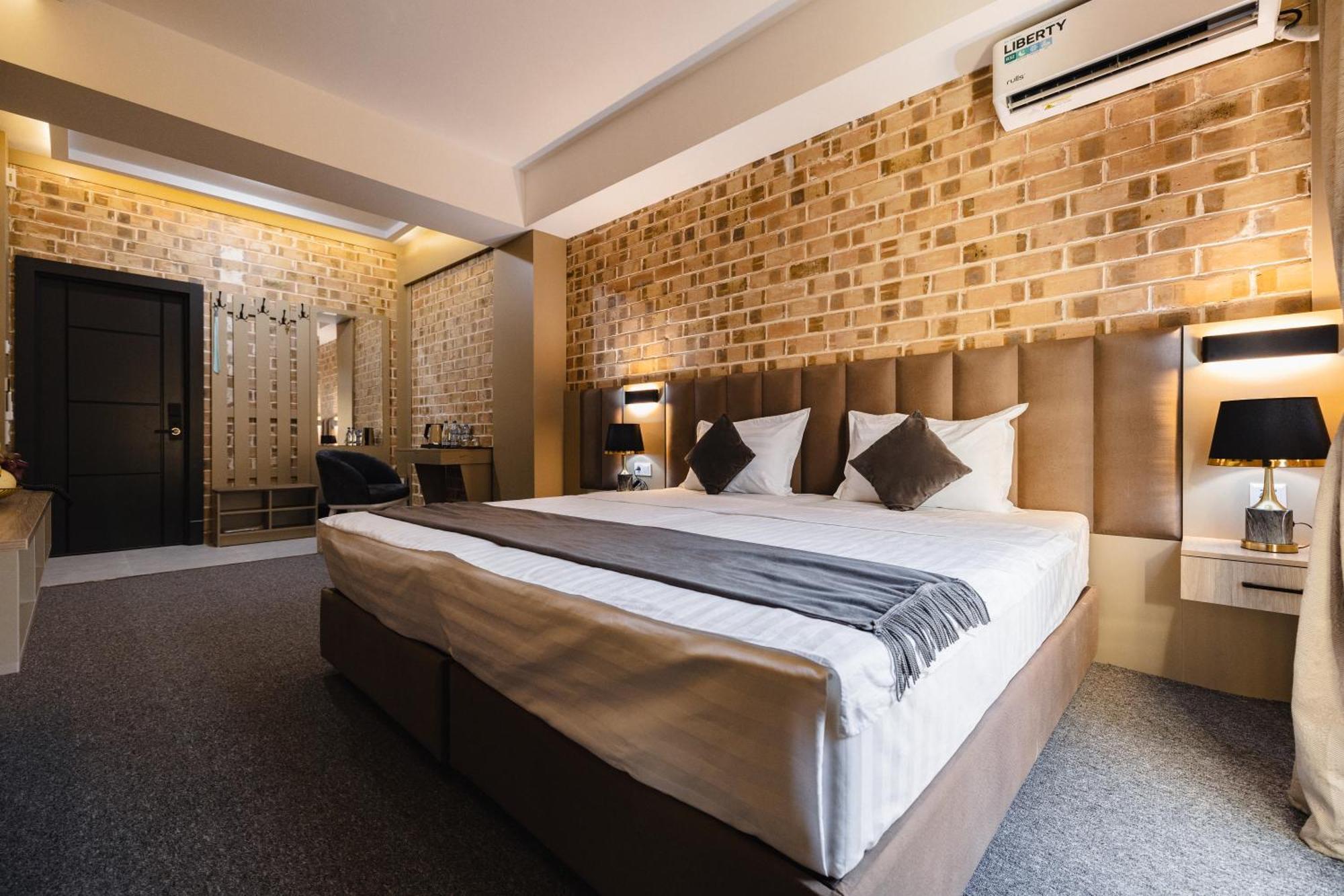 Art Air Hotel Tashkent Exterior photo